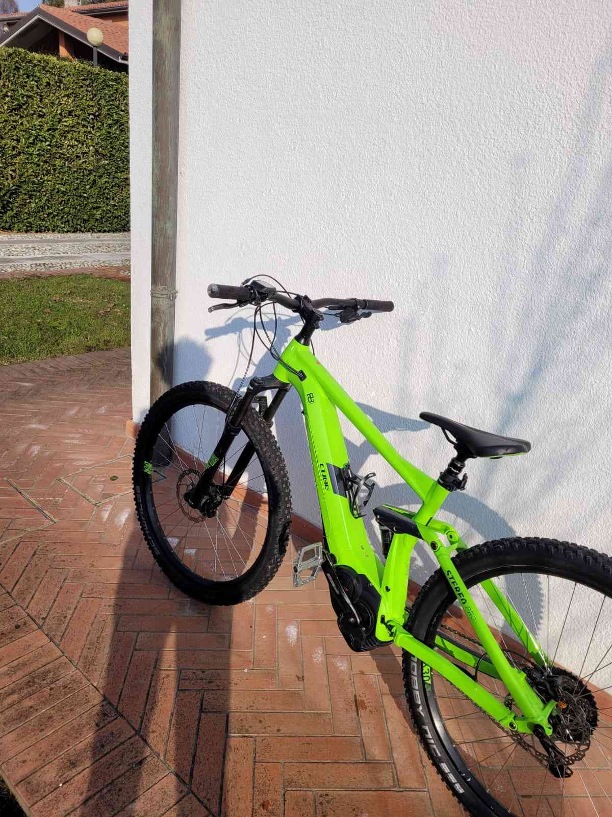 CUBE STEREO 120 PRO